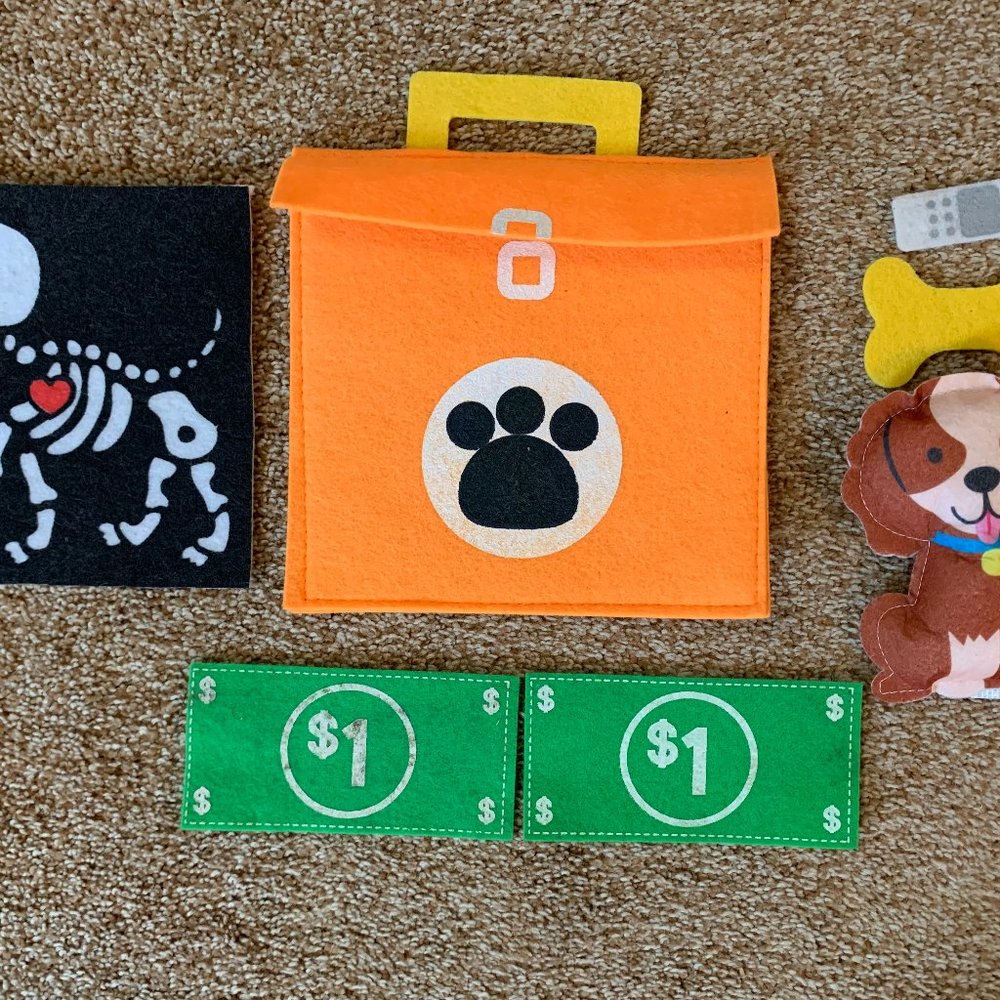 Felt Role Play Kit Veterinarian kit